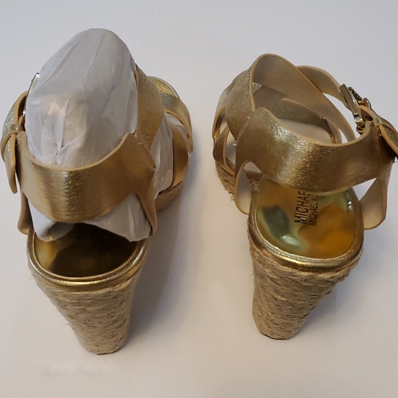 Michael Kors Women's Giovanna Leather Wedge Sandal - Picture 8 of 10